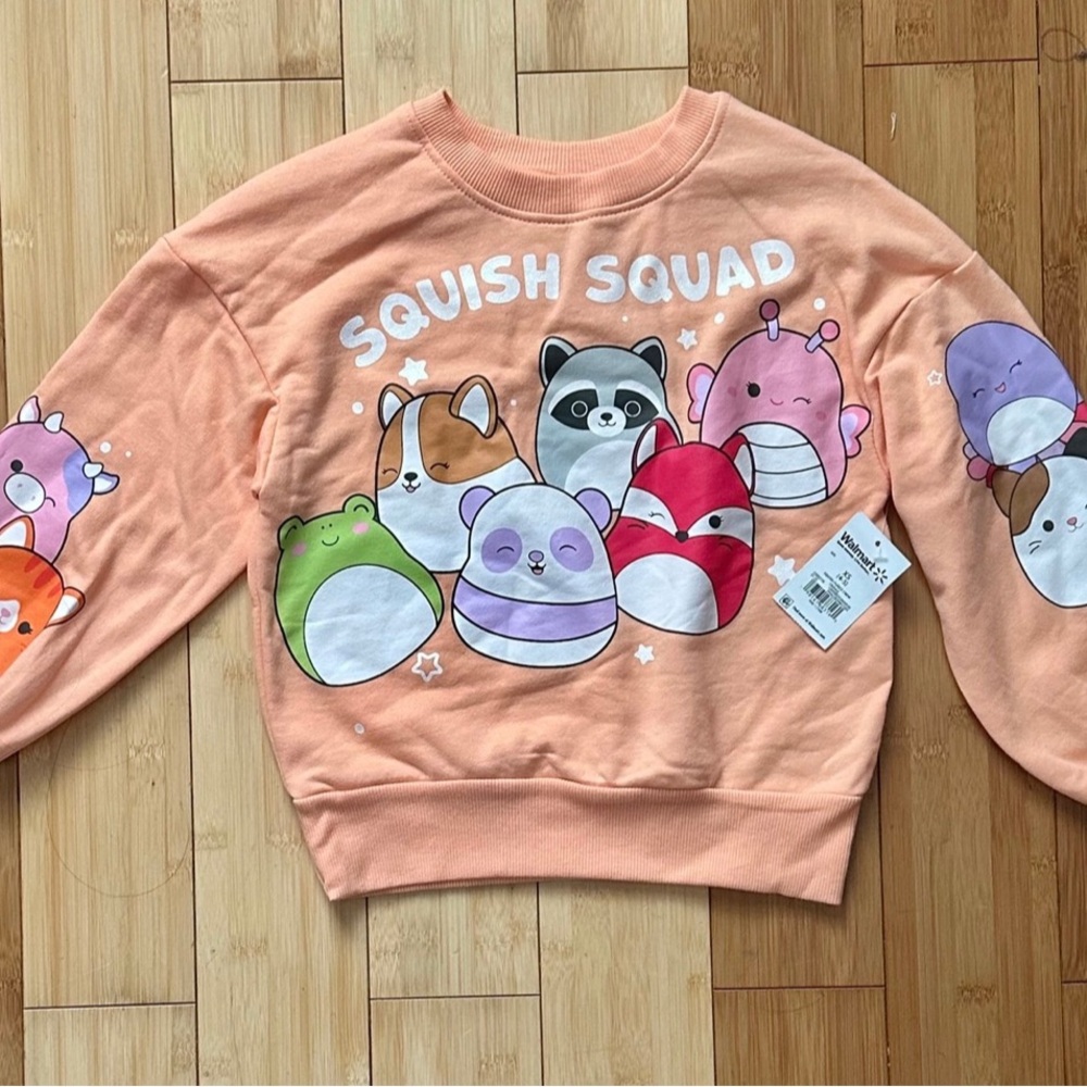 NWT- Squishmallows Girls' Glitter Graphic Fleece Sweatshirt, Size XS(4-5)
